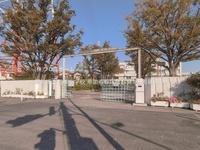 周辺環境:草加市立谷塚中学校