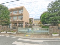 周辺環境:草加市立花栗南小学校