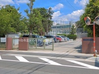 周辺環境:川口市立安行中学校