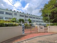 周辺環境:足立区立興本扇学園興本小学校