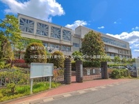 周辺環境:川口市立安行東中学校
