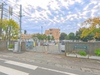周辺環境:草加市立氷川小学校