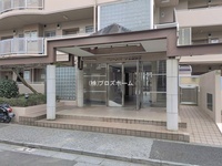 エントランス: